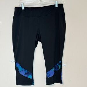 Athletic Works Women’s Black Capri Leggings with Blue Mesh Design - Size L